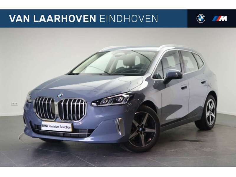 Grijs, metallic lak Gebruikt 2024 BMW 223 Active Tourer Luxury Line MPV | € 41.950 - Afbeelding 1/4