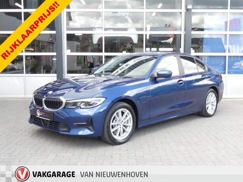 Blauw Gebruikt 2021 BMW 330 Sedan | € 26.495 - Afbeelding 1/4