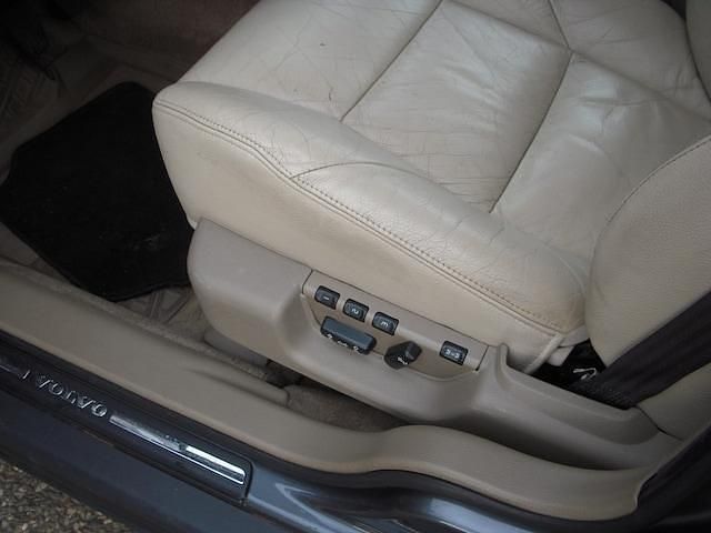 Occasion Volvo V70 140 PK (102 kW) 2005 Grijs (metallic) Stationwagen