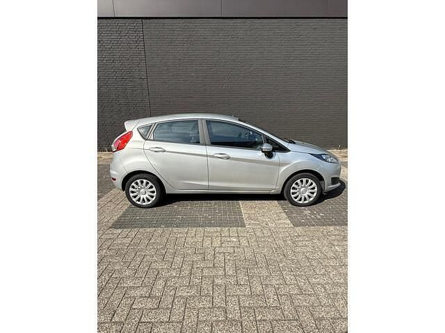 Occasion Ford Fiesta 65 PK (47 kW) 2015 Grijs Hatchback