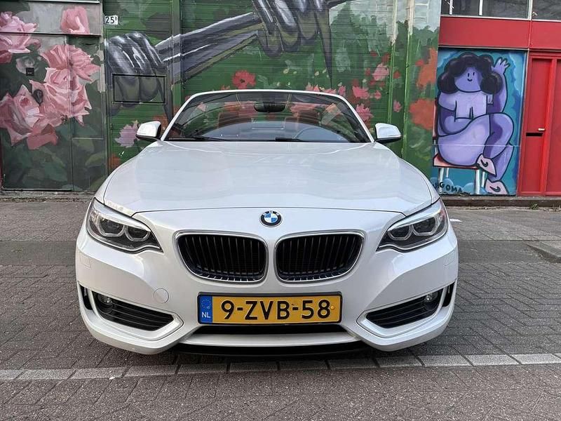 Wit Gebruikt 2015 BMW 220 Cabriolet | € 15.950 (Eerlijke prijs) - Afbeelding 1/4