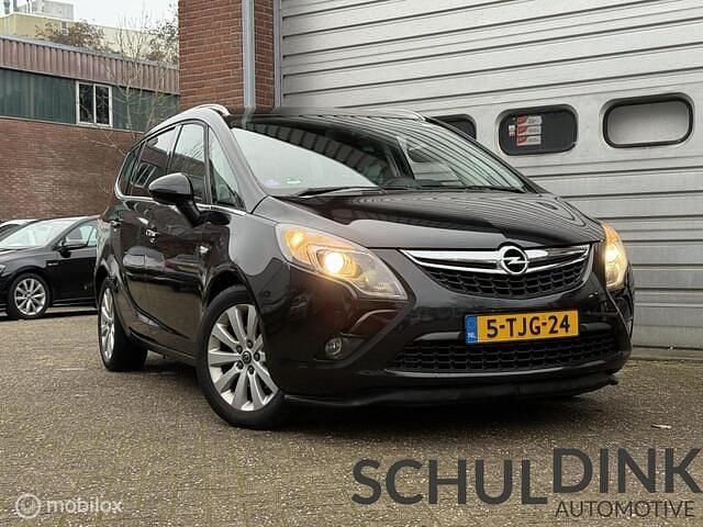 Zwart Gebruikt 2013 Opel Zafira Tourer Cosmo MPV | € 5.950 (Eerlijke prijs) - Afbeelding 1/4
