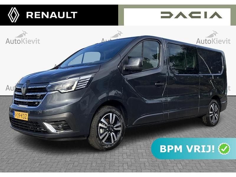 Grijs Gebruikt 2024 Renault Trafic Van | € 34.950 (Duur) - Afbeelding 1/4