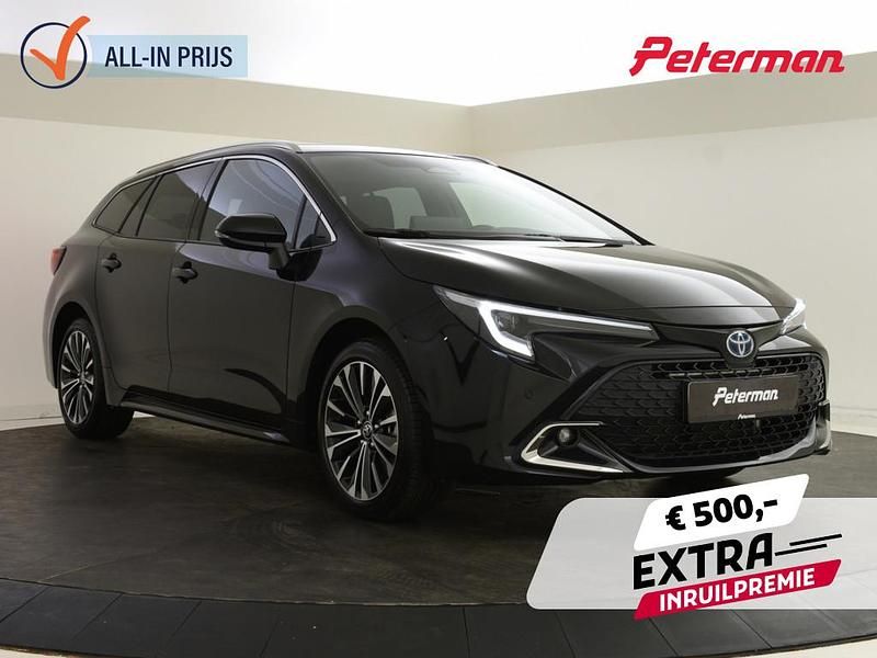 Zwart Occasion 2025 Toyota Corolla Hybrid Limited Stationwagen | € 31.899 (Super prijs) - Afbeelding 1/4