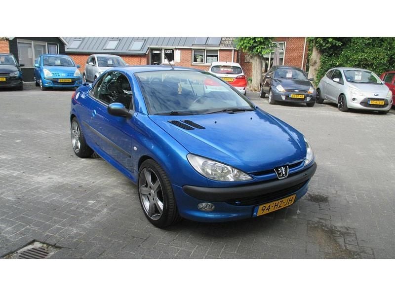 Occasion Peugeot 206 109 PK (80 kW) 2002 Blauw Cabriolet