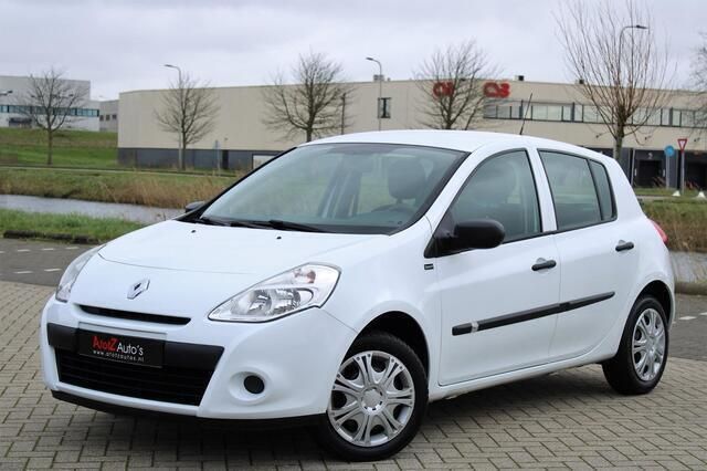 Wit Occasion 2012 Renault Clio IV Hatchback | € 4.999 (Eerlijke prijs) - Afbeelding 1/4