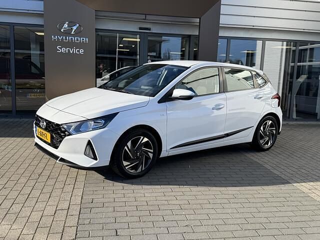 Hatchback Occasion 2021 Hyundai i20 Comfort Hatchback | € 15.950 (Eerlijke prijs) - Afbeelding 1/4