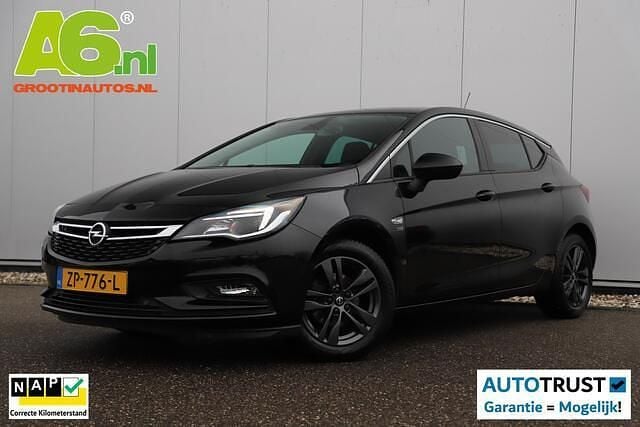 Zwart Gebruikt 2019 Opel Astra Edition Hatchback | € 10.900 (Goede deal) - Afbeelding 1/4