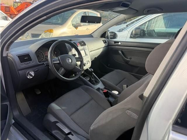 Occasion VW Golf IV Trendline 116 PK (85 kW) 2004 Grijs (metallic) Hatchback