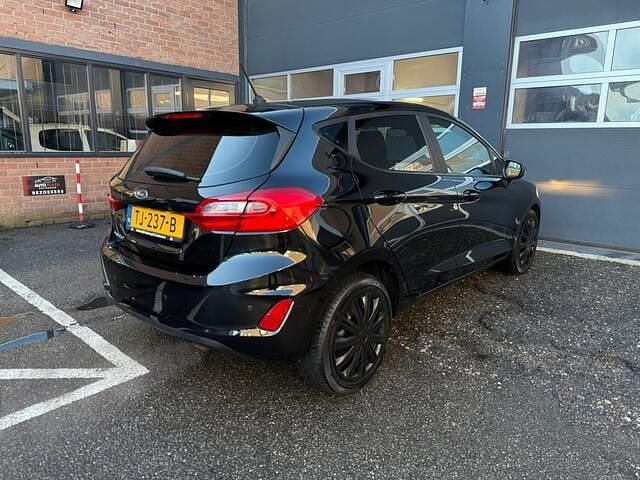 Occasion Ford Fiesta Trend 70 PK (51 kW) 2018 Zwart Hatchback