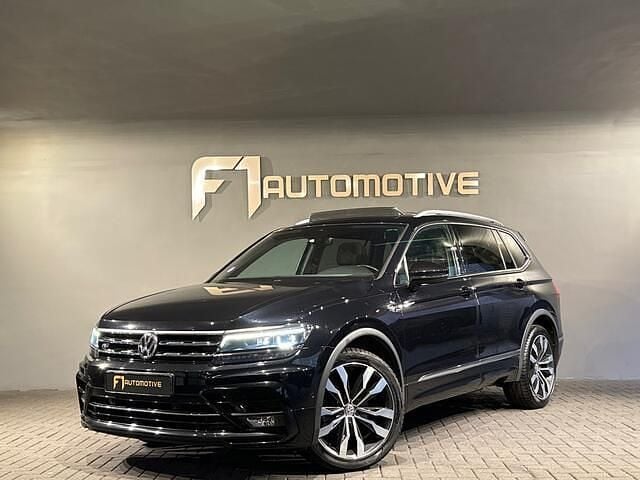 Zwart Gebruikt 2021 VW Tiguan Allspace R-line SUV | € 34.990 (Eerlijke prijs) - Afbeelding 1/3