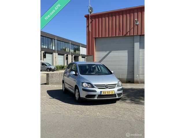 Grijs Gebruikt 2005 VW Golf IV Hatchback | € 1.299 (Goede deal) - Afbeelding 1/4
