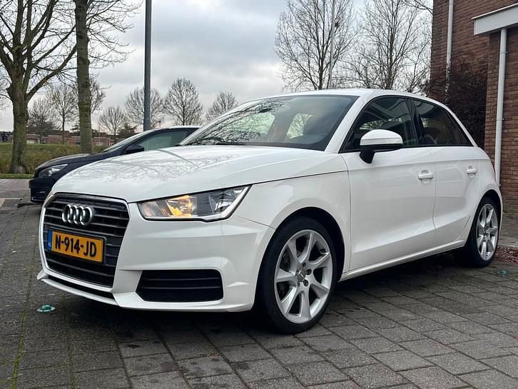 Occasion 2015 Audi A1 Sportback Hatchback | € 6.999 (Eerlijke prijs) - Afbeelding 1/4