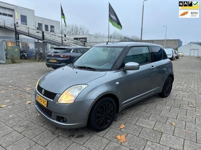 Occasion Suzuki Swift Exclusive 92 PK (67 kW) 2005 Grijs Hatchback