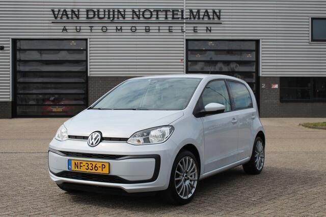 Wit Gebruikt 2017 VW up! move up! Hatchback | € 11.950 (Iets duurder) - Afbeelding 1/4