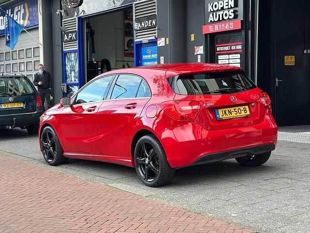 Occasion Mercedes A180 Prestige 123 PK (90 kW) 2013 Rood Hatchback