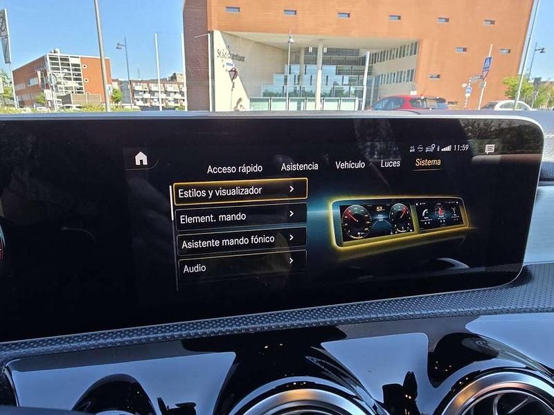 Zwart Gebruikt 2018 Mercedes A200 AMG Sedan | € 21.500 (Eerlijke prijs) - Afbeelding 1/4