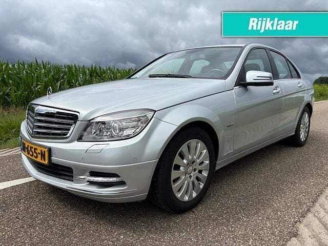 Grijs Gebruikt 2010 Mercedes C200 Sedan | € 10.990 (Duur) - Afbeelding 1/4