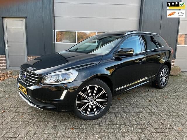 Zwart (metallic) Gebruikt 2014 Volvo XC60 Summum SUV | € 19.950 (Eerlijke prijs) - Afbeelding 1/4