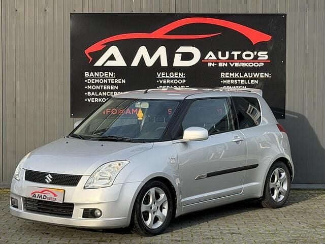 Grijs Occasion 2006 Suzuki Swift Exclusive Hatchback | € 2.750 (Eerlijke prijs) - Afbeelding 1/3