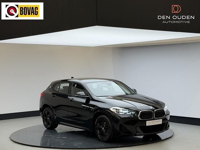 Zwart Gebruikt 2020 BMW X2 Executive SUV | € 23.930 (Goede deal) - Afbeelding 1/4