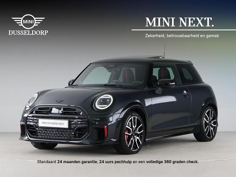 Grijs Gebruikt 2025 Mini John Cooper Works Hatchback | € 49.900 - Afbeelding 1/4