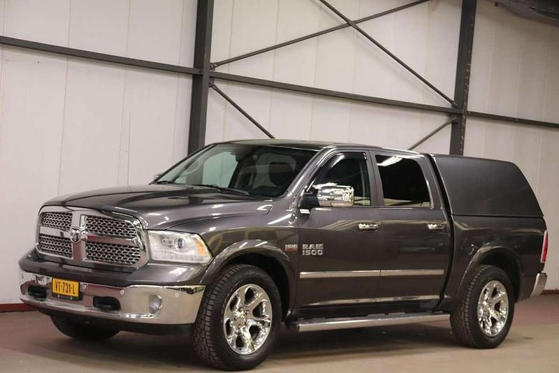 Grijs Gebruikt 2016 Dodge Ram Pickup | € 23.900 (Eerlijke prijs) - Afbeelding 1/4