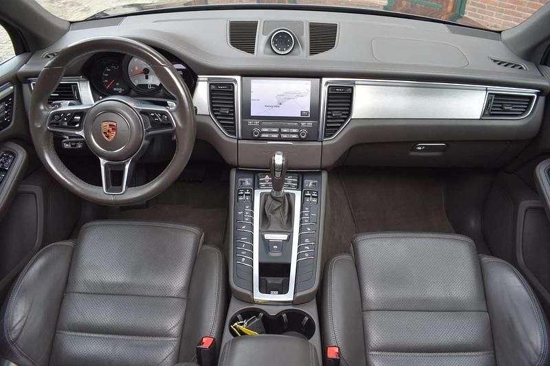 Occasion Porsche Macan Sport 259 PK (190 kW) 2018 Grijs SUV