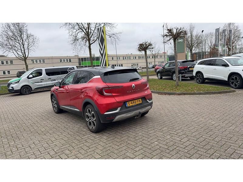 Occasion Renault Captur Intens 159 PK (116 kW) 2021 Rouge flamme / noir etoile SUV