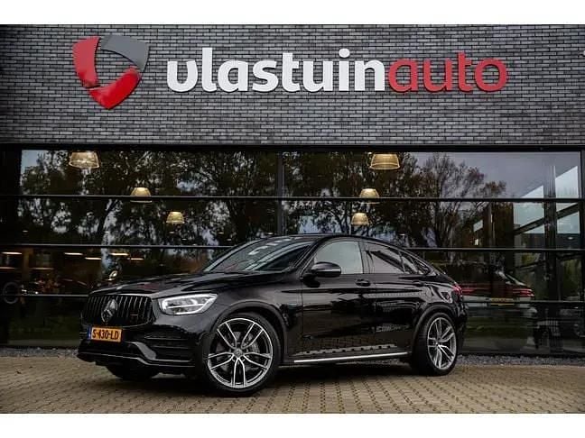 Zwart Gebruikt 2020 Mercedes GLC300e Premium Coupé | € 43.950 (Eerlijke prijs) - Afbeelding 1/4