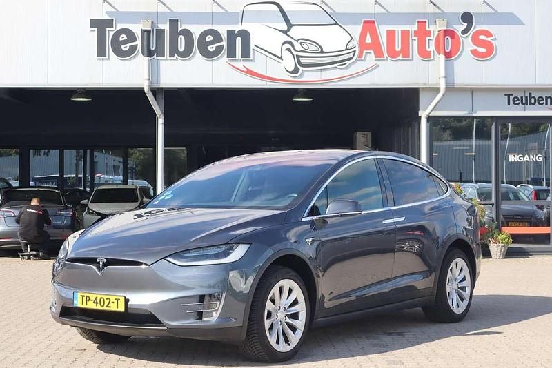 Grijs Gebruikt 2018 Tesla Model X SUV | € 31.895 (Eerlijke prijs) - Afbeelding 1/4