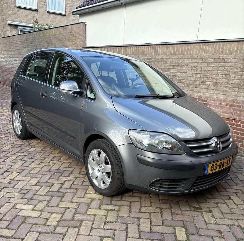 Grijs Gebruikt 2005 VW Golf Plus Comfortline MPV | € 3.000 (Iets duurder) - Afbeelding 1/4