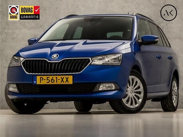 Blauw, metallic lak Gebruikt 2022 Skoda Fabia Sport Stationwagen | € 14.945 (Goede deal) - Afbeelding 1/4