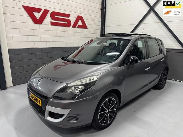 Grijs Gebruikt 2012 Renault Scénic III Bose Edition MPV | € 8.490 (Duur) - Afbeelding 1/4
