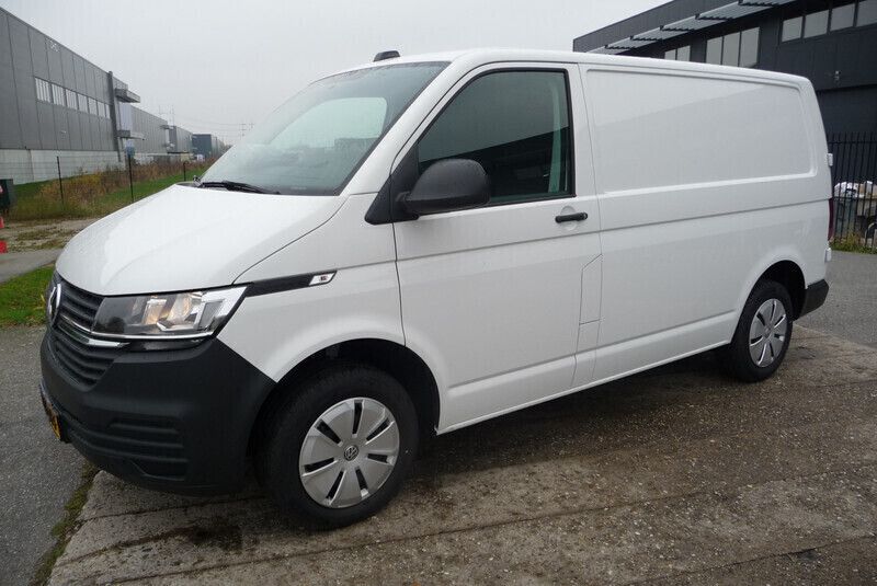 Wit Gebruikt 2023 VW T6.1 Business Van | € 27.950 (Goede deal) - Afbeelding 1/4