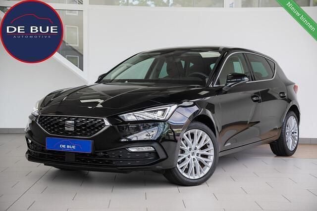 Zwart Gebruikt 2020 Seat Leon Style Stationwagen | € 19.911 (Eerlijke prijs) - Afbeelding 1/3