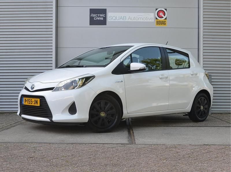 Wit Gebruikt 2014 Toyota Yaris Hybrid Comfort Hatchback | € 9.499 (Duur) - Afbeelding 1/4