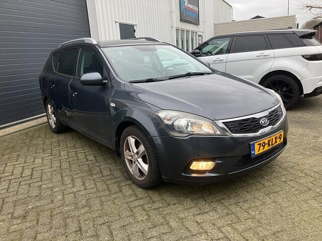 Occasion Kia Ceed 90 PK (66 kW) 2010 Grijs (metallic) Hatchback