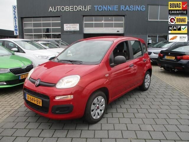 Rood Gebruikt 2015 Fiat Panda Hatchback | € 5.440 (Goede deal) - Afbeelding 1/4