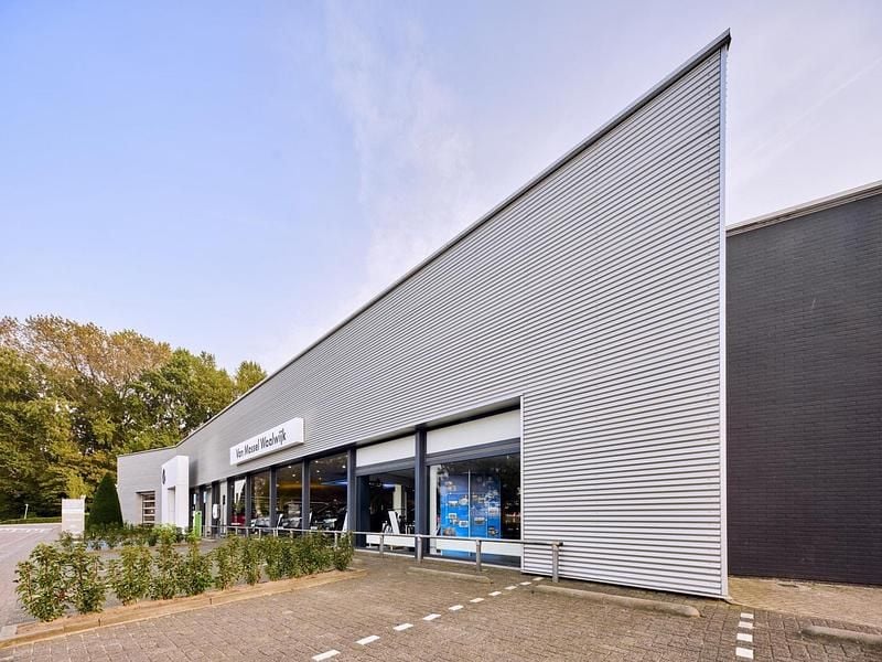 Zwart Gebruikt 2024 VW Tiguan Edition SUV | € 49.900 (Eerlijke prijs) - Afbeelding 1/2