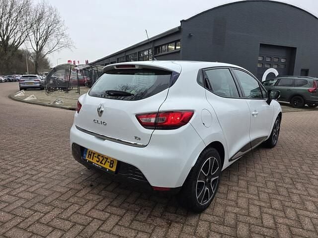 Occasion Renault Clio IV Expression 90 PK (66 kW) 2016 Wit Hatchback