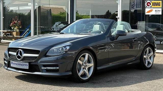 Grijs Gebruikt 2011 Mercedes SLK350 AMG Cabriolet | € 17.745 (Eerlijke prijs) - Afbeelding 1/4