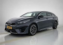Grijs metallic Gebruikt 2024 Kia ProCeed GT-Line Hatchback | € 33.445 (Goede deal) - Afbeelding 1/3
