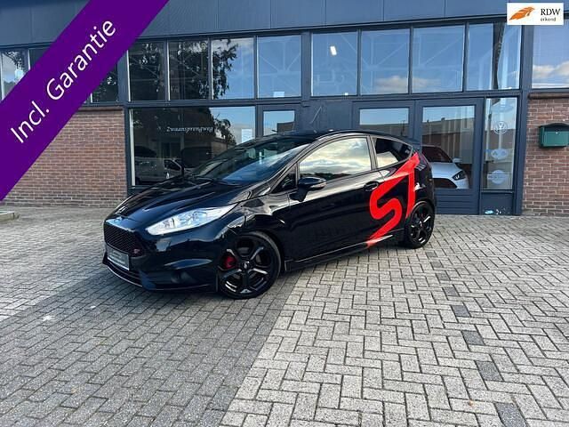 Zwart Gebruikt 2014 Ford Fiesta ST Hatchback | € 12.950 (Iets duurder) - Afbeelding 1/4