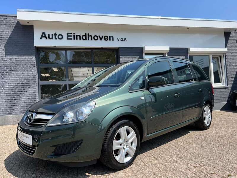 Groen Gebruikt 2010 Opel Zafira Selection MPV | € 5.495 (Iets duurder) - Afbeelding 1/4