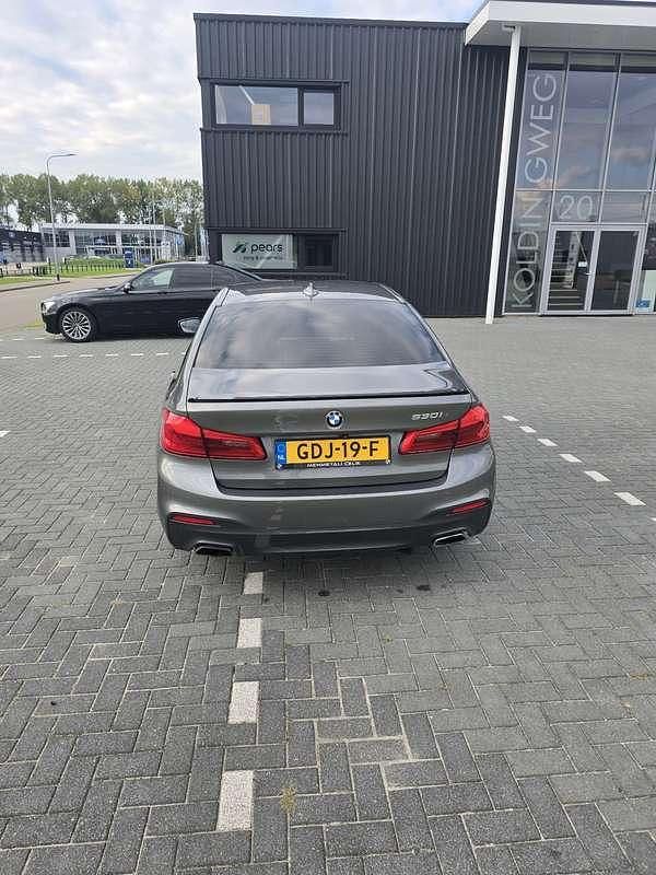 Occasion 2018 BMW 530 Sedan | € 25.000 (Eerlijke prijs) - Afbeelding 1/4