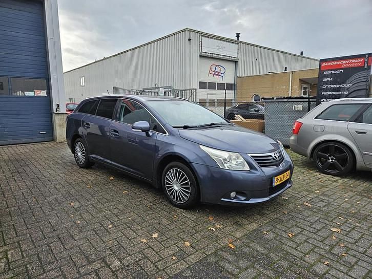 Occasion Toyota Avensis Business Edition 127 PK (93 kW) 2011 Grijs Stationwagen