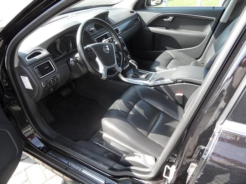 Occasion Volvo S80 Momentum 180 PK (132 kW) 2014 Zwart Sedan