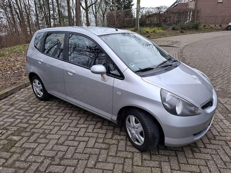 Occasion Honda Jazz LS 83 PK (61 kW) 2004 Zilver Hatchback