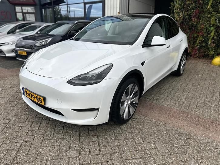 Occasion 2024 Tesla Model Y Long Range AWD SUV | € 34.950 (Super prijs) - Afbeelding 1/4